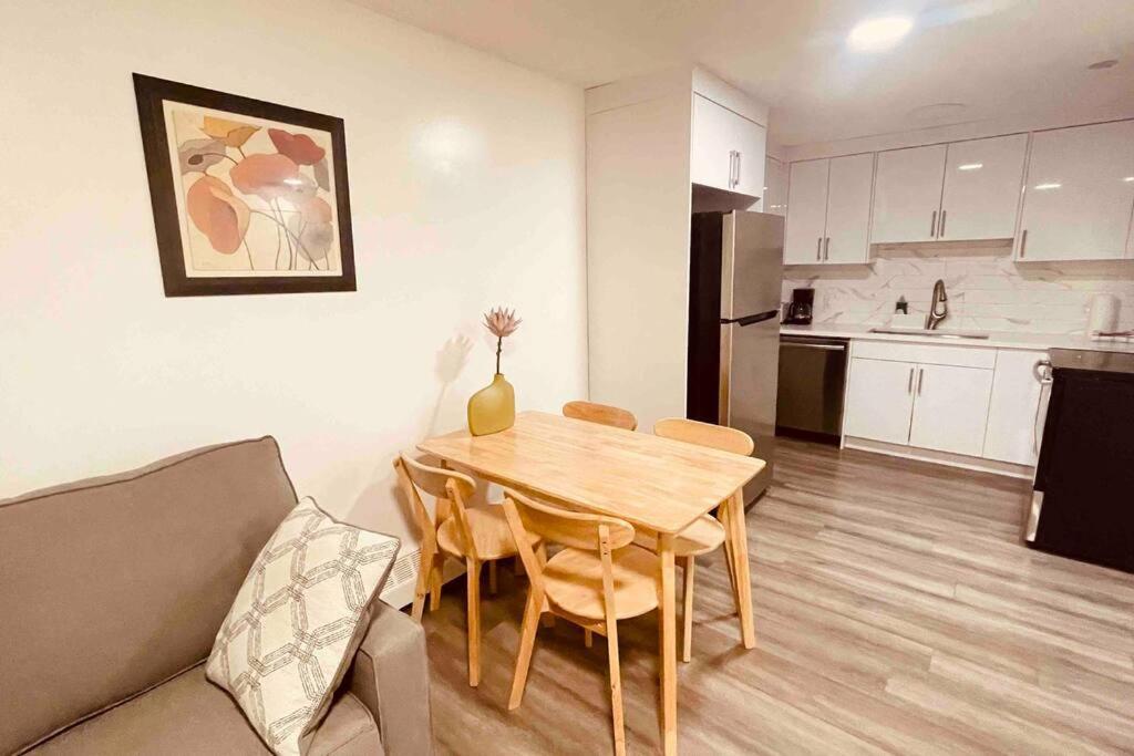 캔모어 Unit #201 Cozy Mountain View 1Br In Dt 아파트 외부 사진
