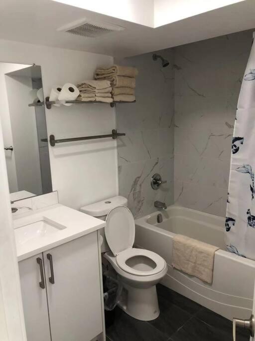 캔모어 Unit #201 Cozy Mountain View 1Br In Dt 아파트 외부 사진
